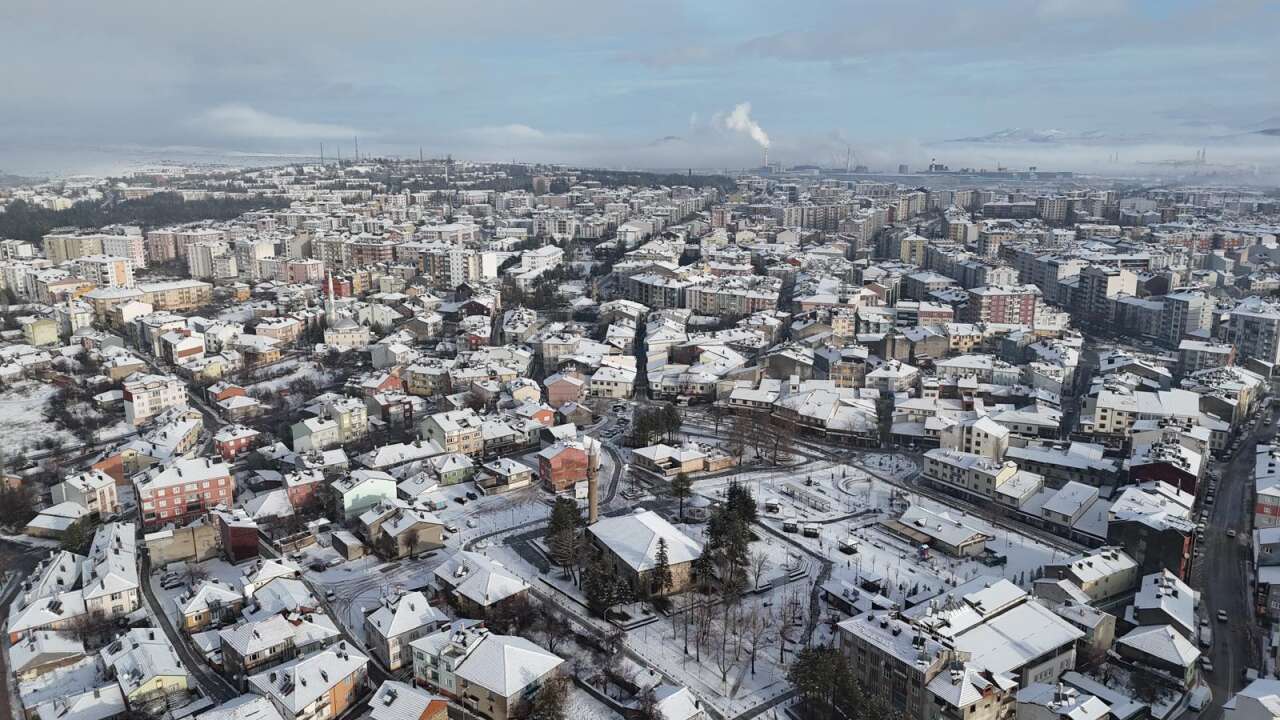 Seydişehir’e beklenen kar geldi! Konya’nın ünlü parkından kış masalı kareler 8